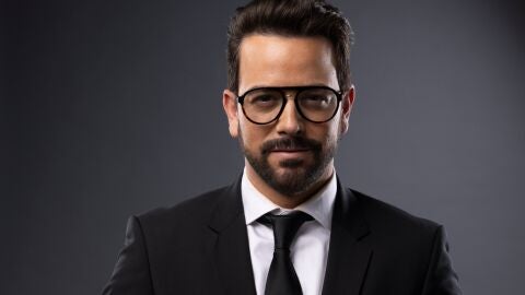 Mane de la Parra es Santiago Urrutia en El precio de la fama Mane de la Parra es Santiago Urrutia en El precio de la fama