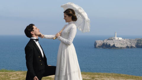 Yon González y Amaia Salamanca en Gran Hotel