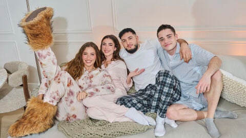 La Pyjamada de Lolalolita se llena de invitados: Omar Montes, Carlos Nebot y Sofía Surfers La Pyjamada de Lolalolita se llena de invitados: Omar Montes, Carlos Nebot y Sofía Surfers