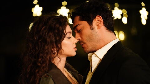 Mahir y Canfeza en Cuento de una noche