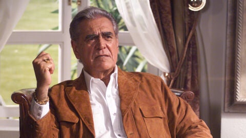 Eric del Castillo es Clemente Soriano en Niña amada mía