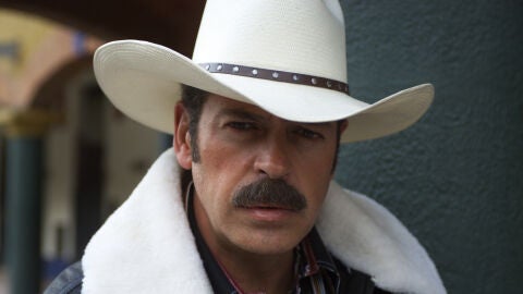 Sergio Goyri es Víctor en Niña amada mía