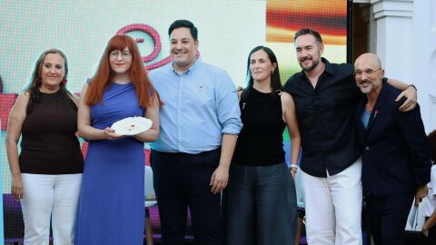 Drag Race España recibe el premio Cultura Visible en los Premios LGTBIQ+ de Sevilla Drag Race España recibe el premio Cultura Visible en los Premios LGTBIQ+ de Sevilla