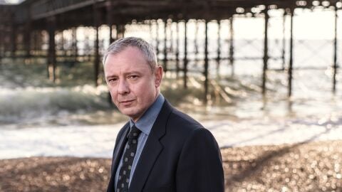 John Simm es Roy Grace